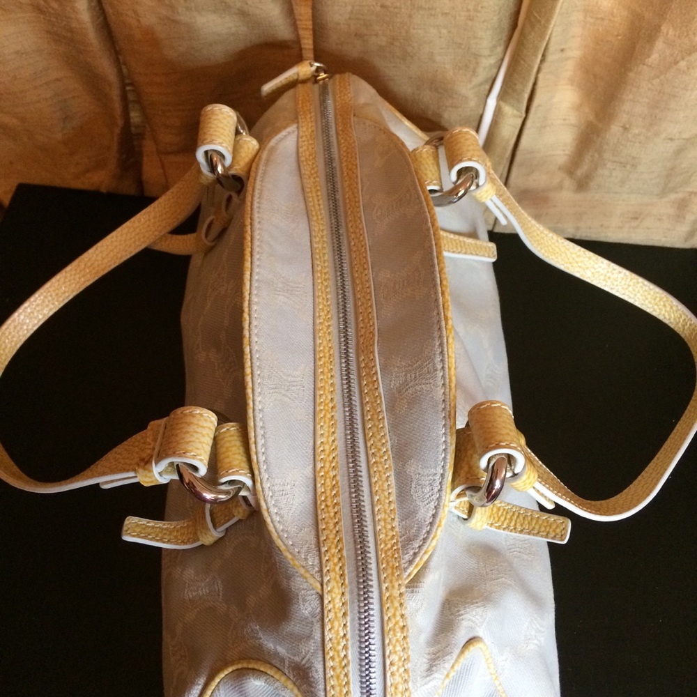 SOLD!!!! Celine Pale Blue Canvas w/Light Yellow Trim/Handle - Picture 5 of 15